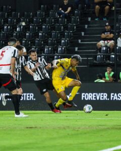 Empate en La Huerta: Trindense y Libertad se reparten puntos