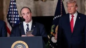 Destituyen «con efecto inmediato» al jefe de la Marina de EE.UU. en medio de las dudas por la guerra con Irán y el bloqueo del estrecho de Ormuz