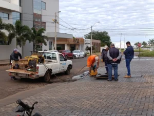 Essap y Municipalidad clausuran desagüe cloacal de un edificio en Pedro Juan Caballero