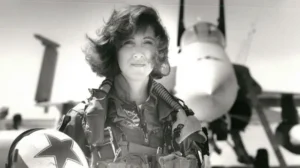 «Nervios de acero»: Tammie Jo Shults, la piloto de combate que salvó la vida de 148 pasajeros