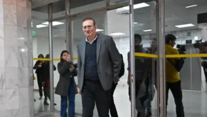 Tribunal rechaza pedido de los abogados de Erico Galeano, mientras el ex senador seguirá libre