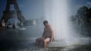 París posterga su Marcha del Orgullo por la ola de calor en Europa, «imposible» sin la crisis climática