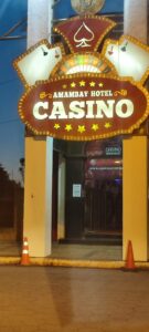 Desconocidos balean el acceso de un casino en Pedro Juan CaballeroDesconocidos balean el acceso de un casino en Pedro Juan Caballero