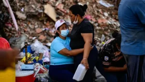 Estoy vivo, veo el cielo. Llamen a mi familia»: las impactantes historias de cómo sobrevivieron algunos venezolanos la primera semana después del doble terremoto