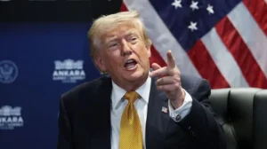 «Es una causa perdida, un socio terrible en la OTAN»: Trump carga contra España y amenaza con una ruptura comercial