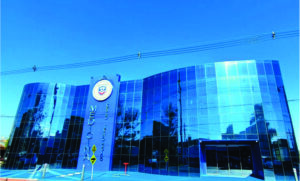 La Universidad Interamericana reafirmó su compromiso con la formación de profesionales de la salud de alto nivel, destacando que la carrera de Medicina impartida por su Facultad de Ciencias Médicas en la ciudad de Pedro Juan Caballero cuenta con el respaldo legal e institucional