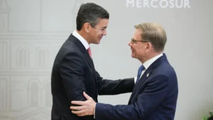 La broma de Santiago Peña al ministro de Relaciones Exteriores alemán en la Cumbre del Mercosur