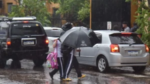 Martes cálido a caluroso, con lluvias dispersas y algunas tormentas