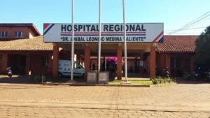 Un motociclista resulta herido tras chocar con una columna caída de la ANDE en Pedro Juan