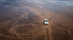 La indignación por el daño ambiental que causó un hombre con su camioneta en la Pampa del Leoncito, un ecosistema único de Argentina