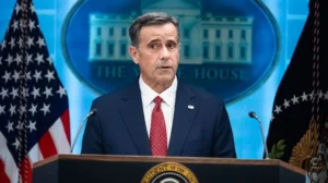 Cómo se puede interpretar el viaje secreto del jefe de la CIA a Moscú