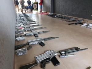 Incautan 30 fusiles presuntamente destinados a favelas brasileña