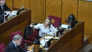 Senadores quieren declarar por ley un día de la Iglesia Evangélica y Lizarella habla de feriado