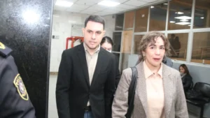 Ex directora no sabe por qué no aparecen las planillas de calificaciones de Rivas