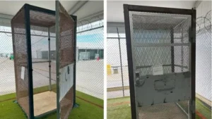 Las jaulas en las que eran encerrados los migrantes en el «Alcatraz de los caimanes» de Florida