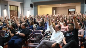 Médicos rechazan “migajas” del Gobierno y van a huelga