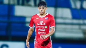 En la Premier League podría estar el futuro de Mauro Coronel