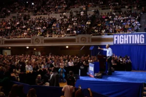 «Es nuestra última oportunidad de frenarlo»: Obama ataca a Trump mientras hace campaña para los demócratas