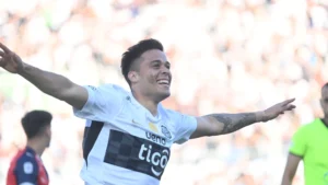 A Hugo Sandoval “no le pesa la camiseta”