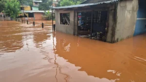 Itaipú advierte que el río Paraná podría alcanzar la cota 121 este miércoles
