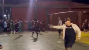 Golpes y tiros dejan un herido en una final de torneo de fútbol en capilla de Lambaré