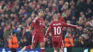 El Liverpool despierta a tiempo y deja sin premio al Villarreal