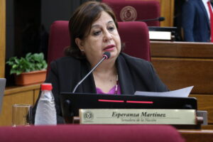 Esperanza Martínez: una trayectoria marcada por cuestionamientos y una deuda pendiente de respuestas
